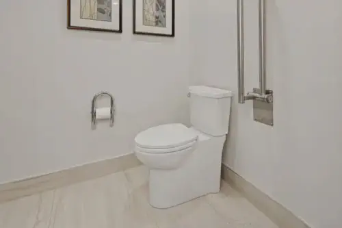 A dupla öblítésű wc beépítésének lépései