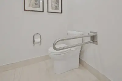 A falra akasztott wc előnyei és hátrányai