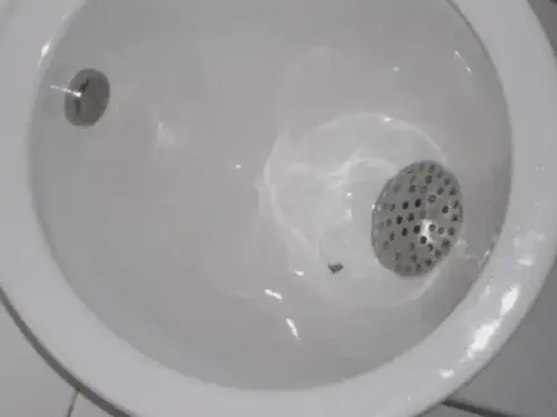 A wc tartály vízszintjének pontos beállítása