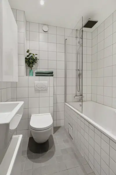Akadálymentes zuhanyfelszerelés telepítése otthon