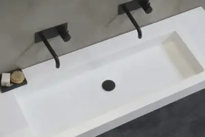 Fiberglass kád keretezésének alapvető lépései