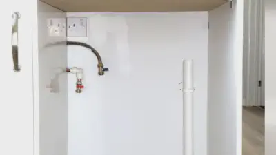 Mosógép csatlakoztatásának lépései kezdőknek