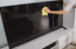 Hogyan tisztítsuk meg a síkképernyős tv-t csíkok nélkül?